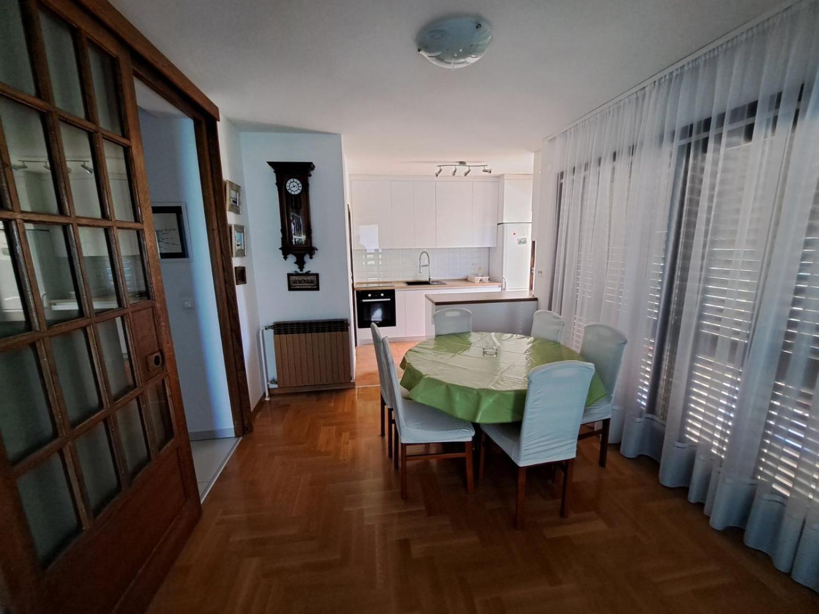 Apartmani Maver Sveti Filip i Jakov Esterno foto