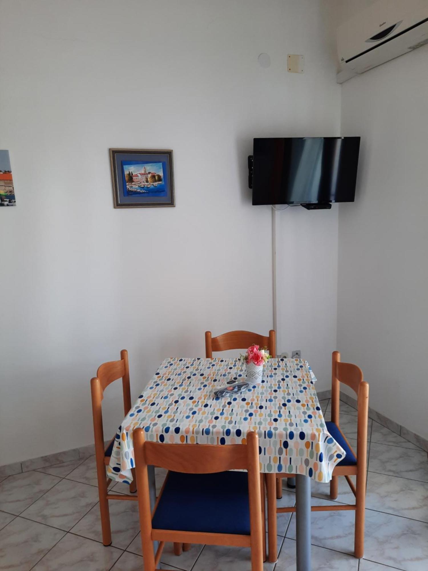 Apartmani Maver Sveti Filip i Jakov Esterno foto