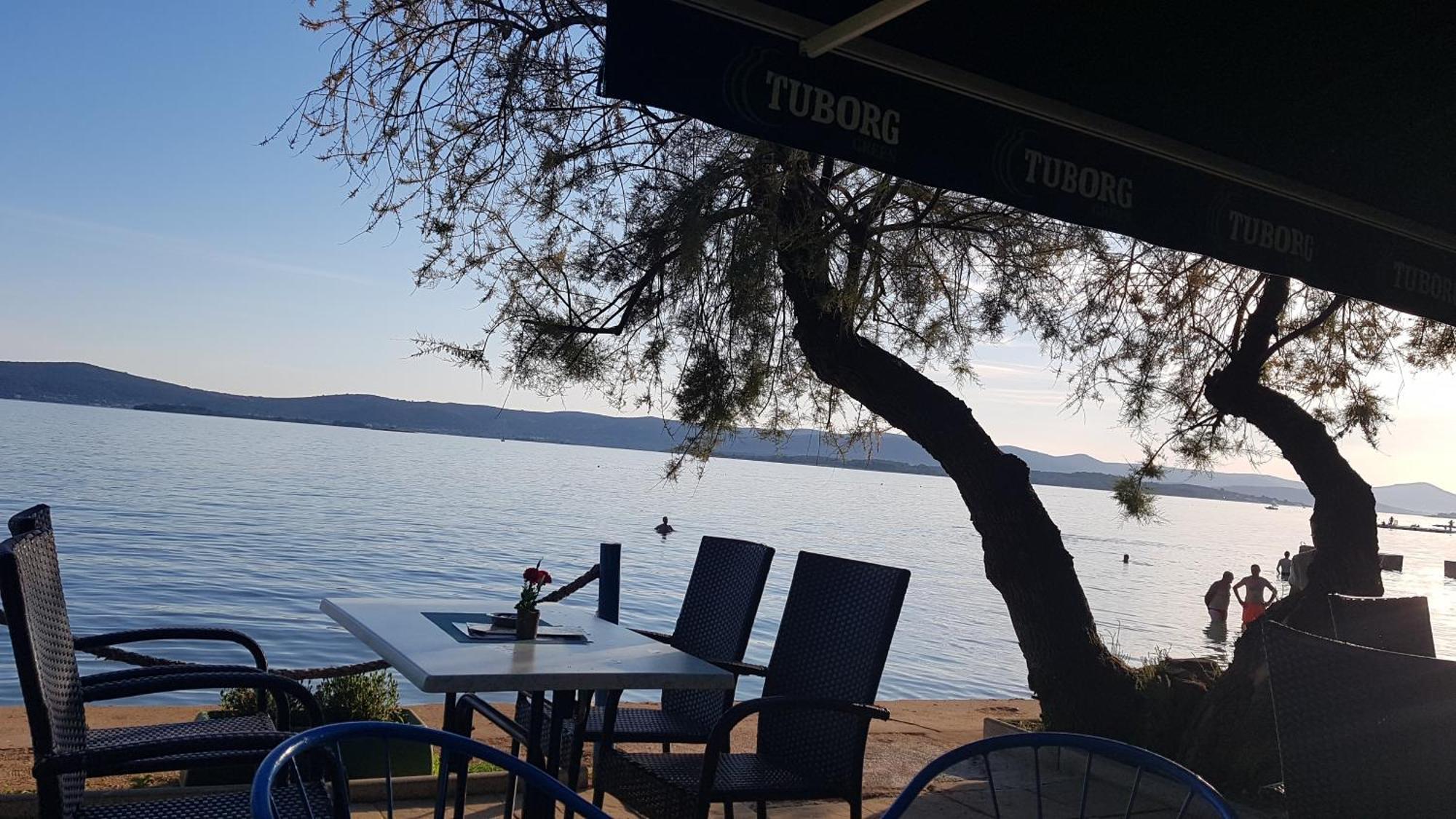 Apartmani Maver Sveti Filip i Jakov Esterno foto